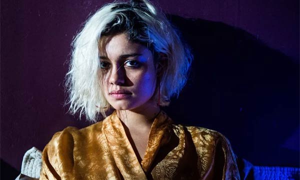 (Foto: Globo/Raquel Cunha) Foto de Sophie Charlotte, como Leona, em Ilha de Ferro