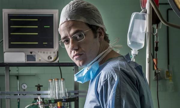 foto de Charles em Sob Pressão