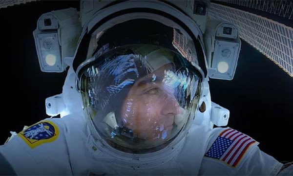 Foto de Rumo às Estrelas, em estreia no Disney+