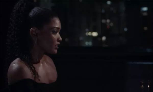 Foto de Erika Januza,, como Laila, em Verdades Secretas II