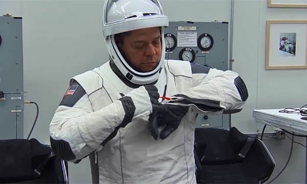 Foto de De Volta ao Espaço, em Netflix