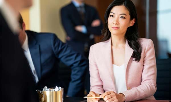 Estreias de filmes e séries na Netflix nesta sexta, dia 26 Foto de Hierarquia em estreias na Netflix