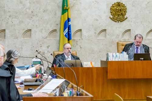 Foto do procurado geral, Augusto Aras e presidente do STF, Dias Toffoli