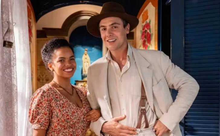 Foto de cena, em Resumos de Êta Mundo Melhor!