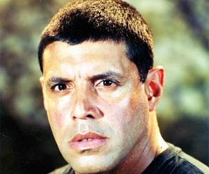 ((Foto: Francisco Inácio/SBT/Marisol) Foto de Mário Soares (Alexandre Frota)