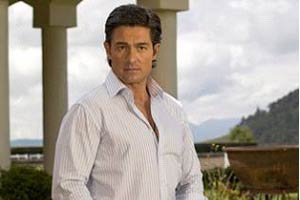 Foto de Eduardo Juárez Cruz- Franco Santoro (Fernando Colunga)